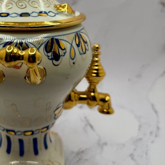 Vintage Gzhel Handmade Russian Porcelain Samovar, Hand-Painted, 8.5" Tall - Picture 6 of 17